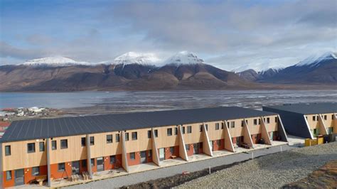 most northern town in the world|Rebuilding the world’s northernmost town .